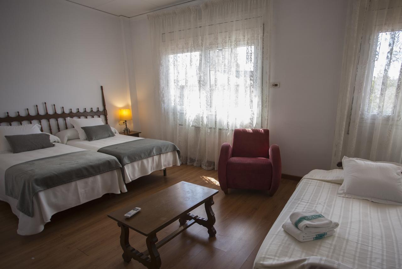 Hotel Segle XX Tremp Exterior foto