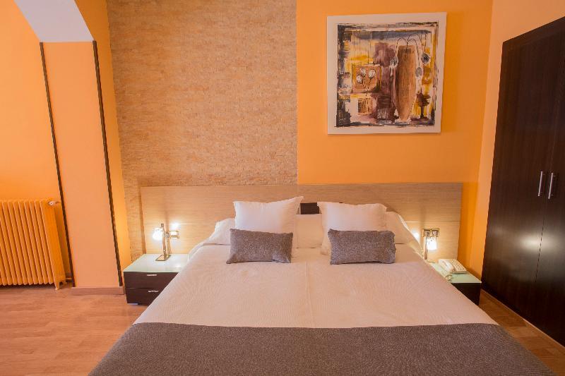 Hotel Segle XX Tremp Exterior foto